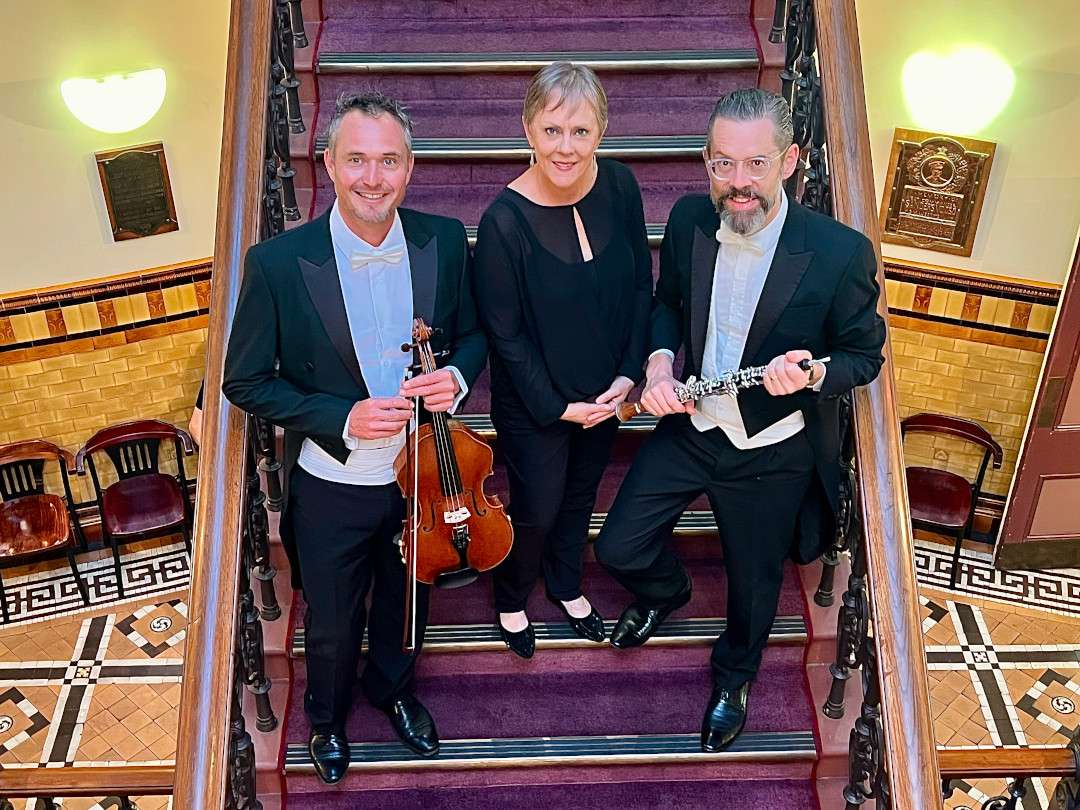 A photo of Trio Obscura.